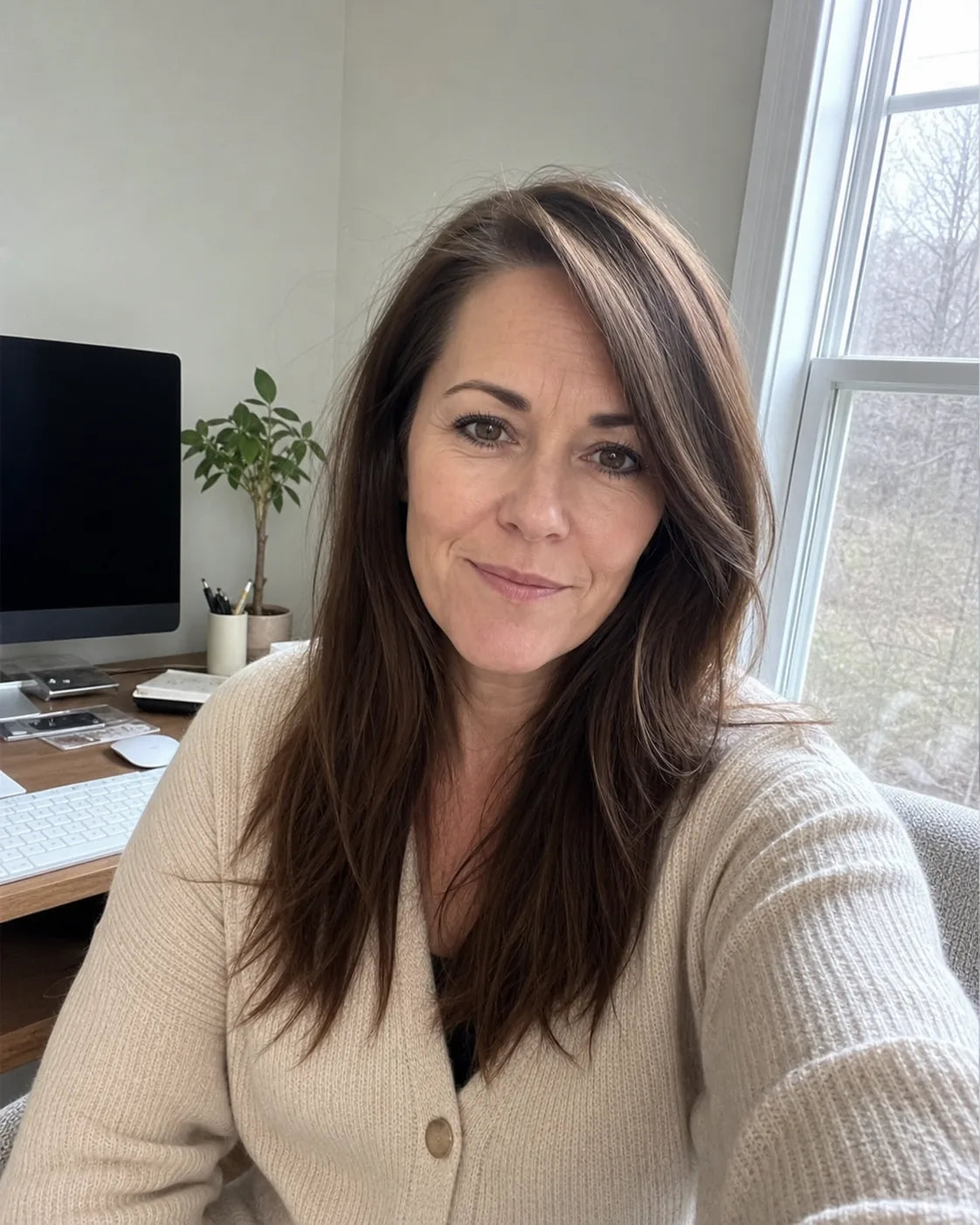 Chestnut side fullness, Tape-In hair inspiration